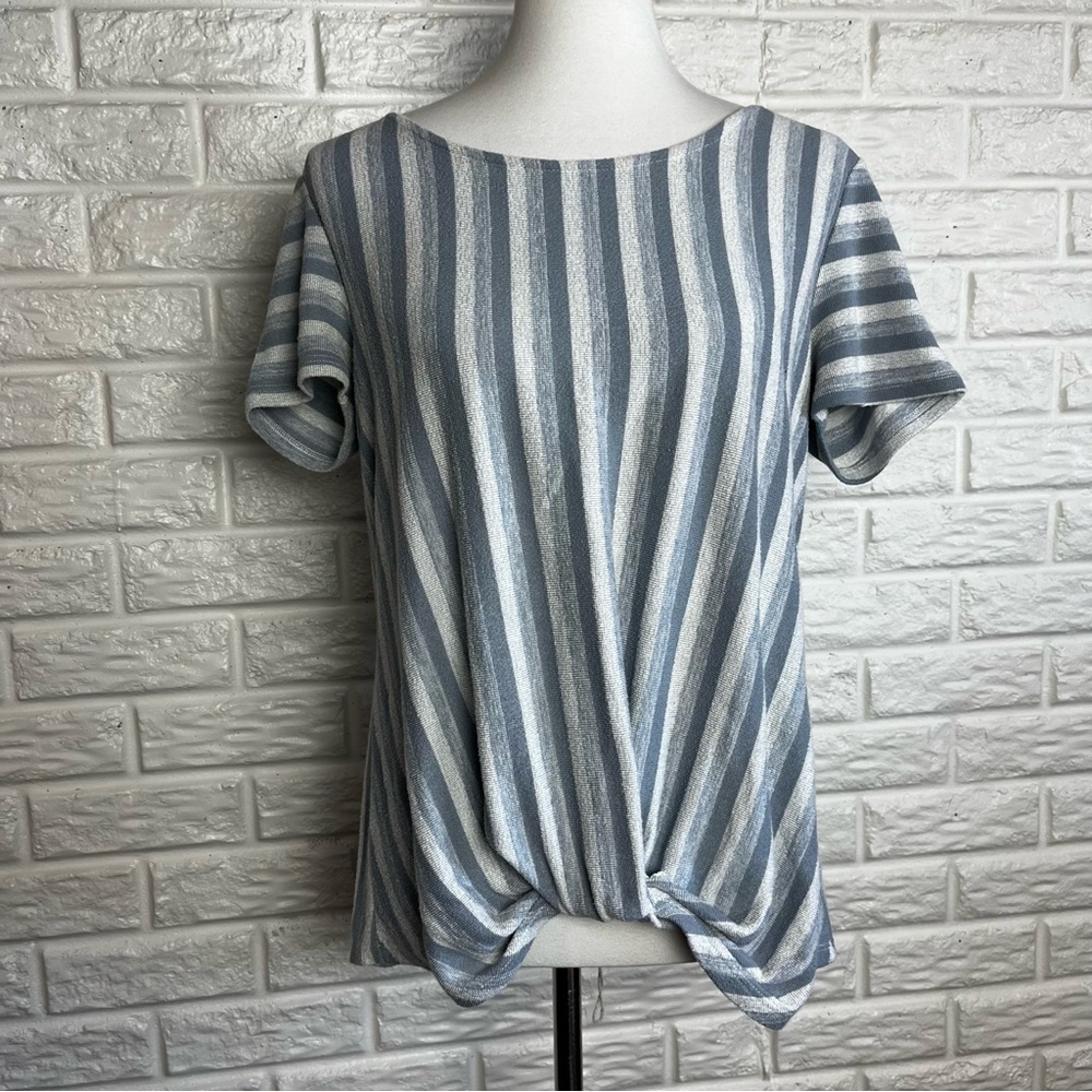 Anthropologie W5 Striped Gray Blue and White Top
